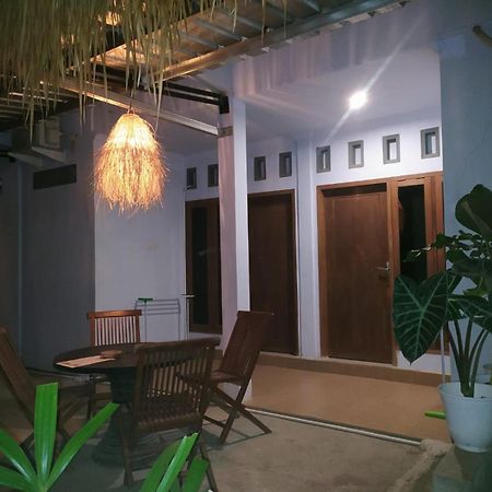 Kuta  Merendeng Hostel Kuta מראה חיצוני תמונה