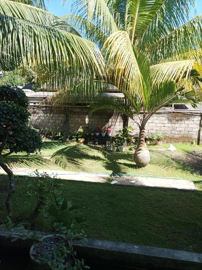 Kuta  Merendeng Hostel Kuta מראה חיצוני תמונה