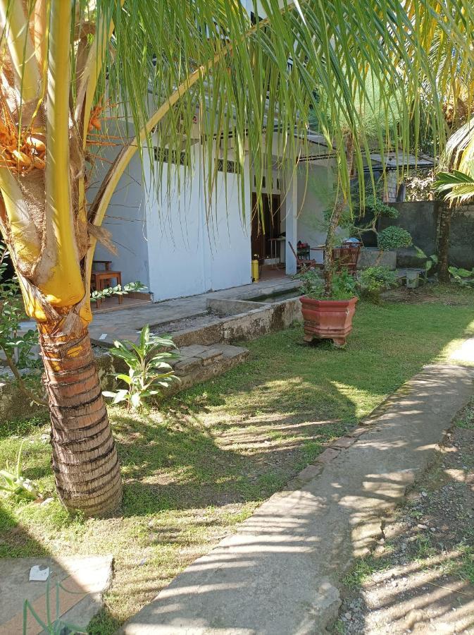 Kuta  Merendeng Hostel Kuta מראה חיצוני תמונה