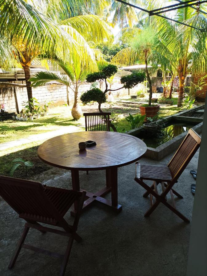 Kuta  Merendeng Hostel Kuta מראה חיצוני תמונה